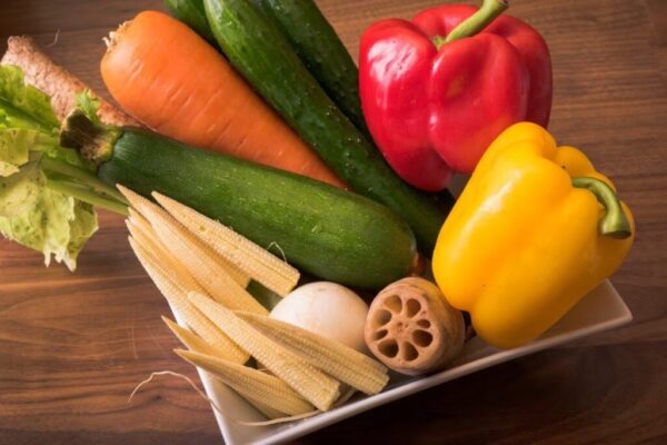 picklesvege1 【冷蔵】彩り野菜で作る薬膳ピクルス(400ml瓶2本)